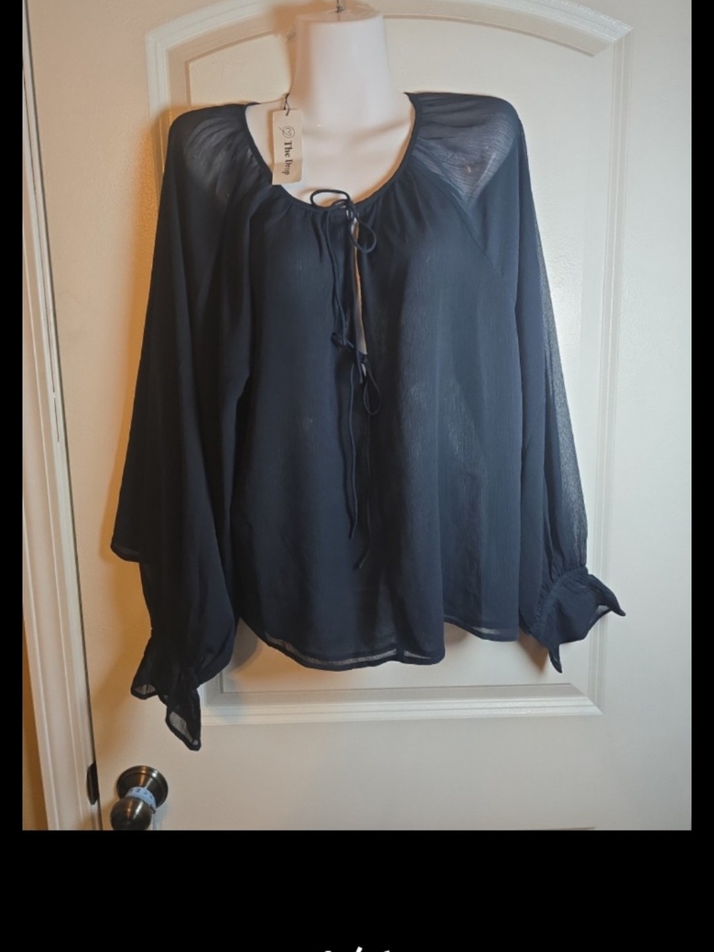 The Drop by Amazon blue flowy top oversized